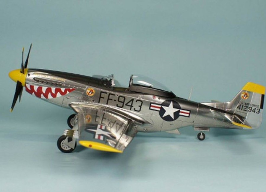 Aircraft | Model & Die-Cast Italeri Italeri - 1/72 P-51D Mustang Plastic Model Kit [1-086]