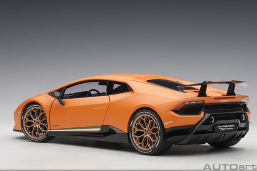 Model & Die-Cast AUTOart Auto Art 79152 Lamborghini Huracan Performante (Arancio Anthaeus)