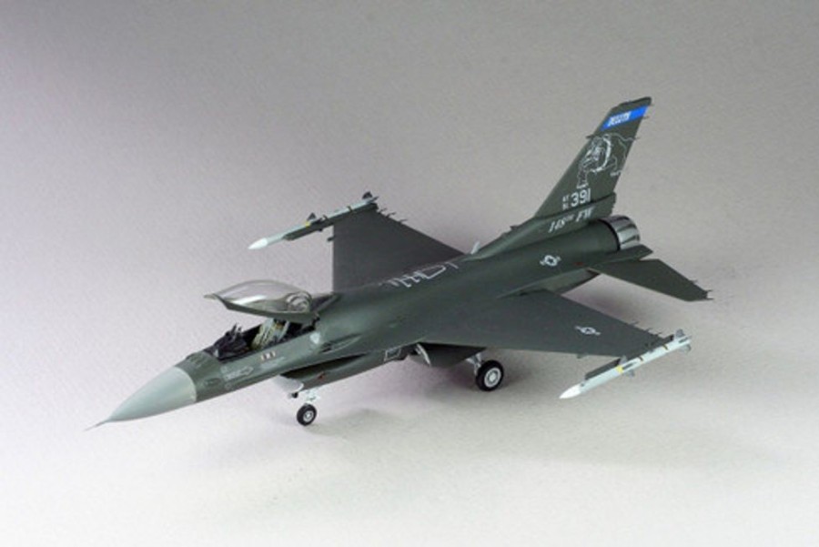 Aircraft | Model & Die-Cast Tamiya Tamiya - 1/72 Lockheed Martin F-16Cj Block 50 Fighting Falcon Plastic Model Kit [60786]