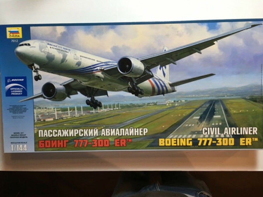 Aircraft | Model & Die-Cast Zvezda Zvezda 1/144 Boeing 777-300 Er Model Kit